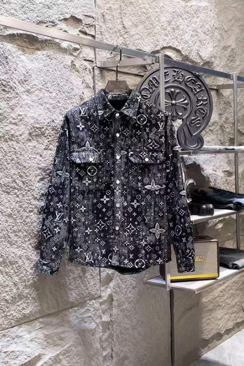 Picture of Louis Vuitton Jackets _SKULVM-3XL11Lr11832590